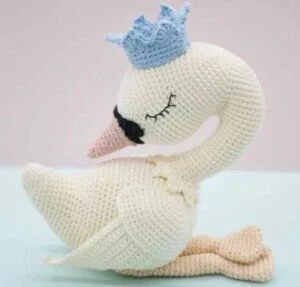 Cisne-Amigurumi-Receitas-de-amigurumi-em-portugues-300x287